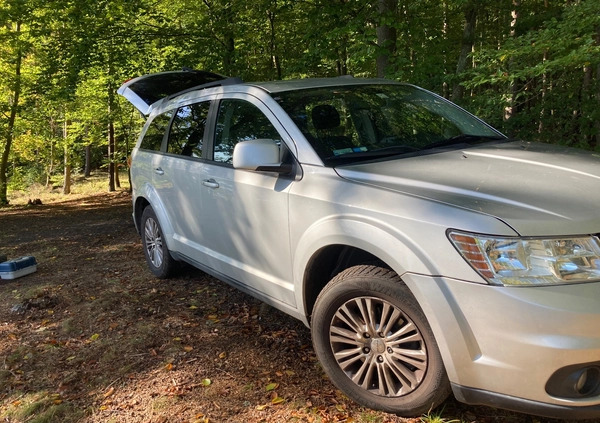 Dodge Journey cena 41900 przebieg: 255000, rok produkcji 2013 z Szczecin małe 106